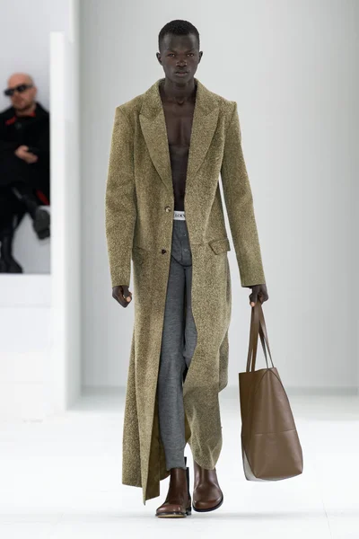 Look 33